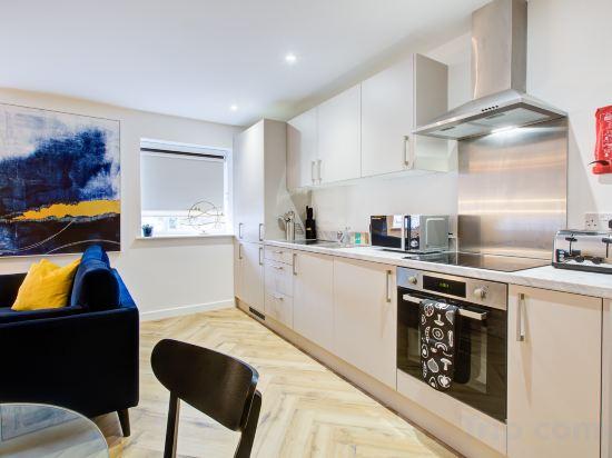 Hotel Hybrid Resi - Mitcham