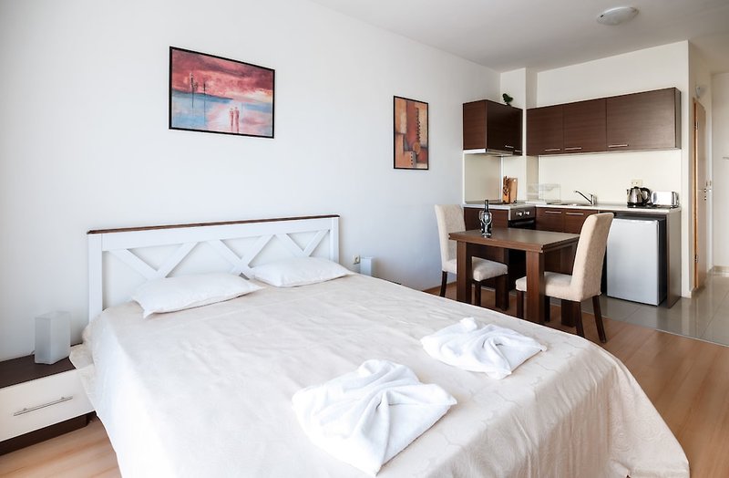 Hotel New Line Village