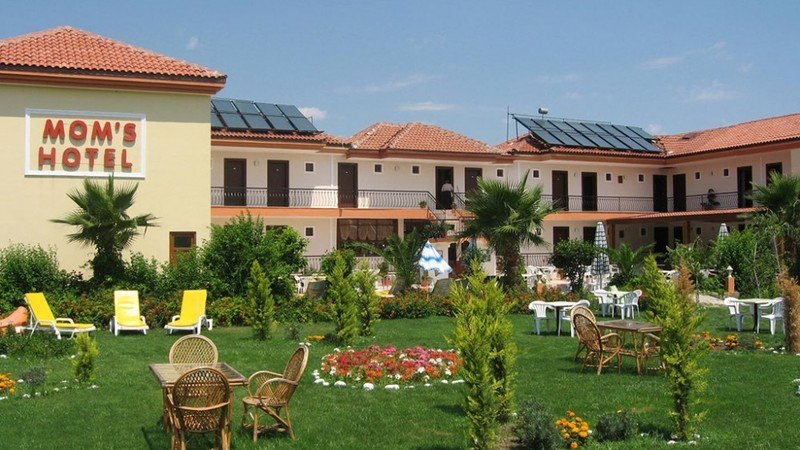 Mom's Hotel