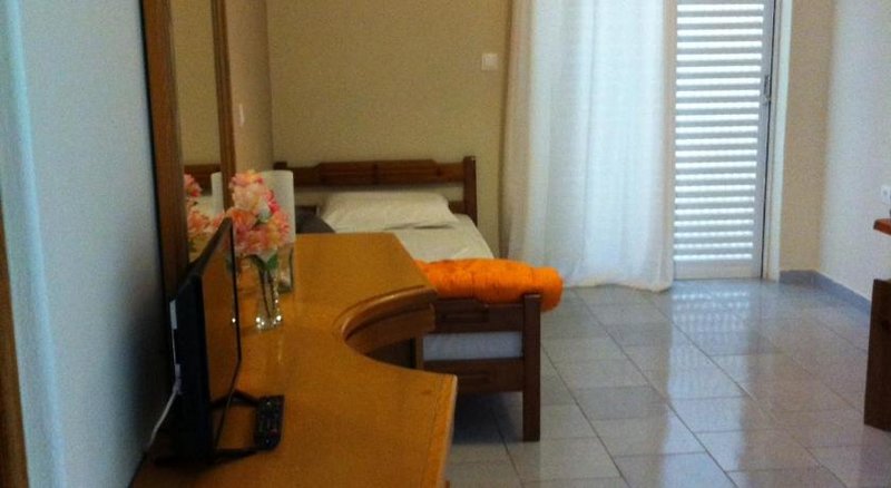 Manias Apartments