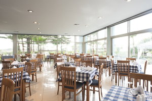 Hotel Blue Lagoon Resort cazare Lampi