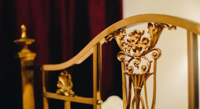 Hotel Sally Port Suites