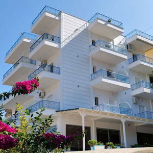 Hotel Miracle Apartments cazare Sarande