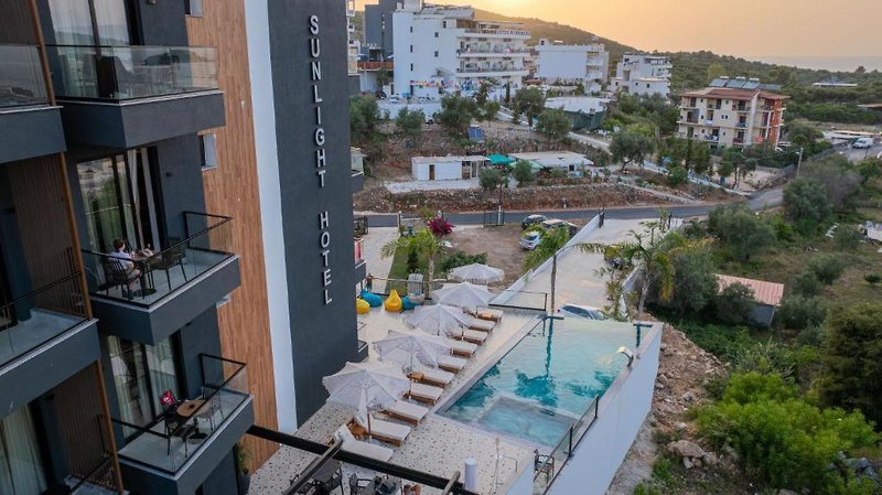 Sunlight Hotel