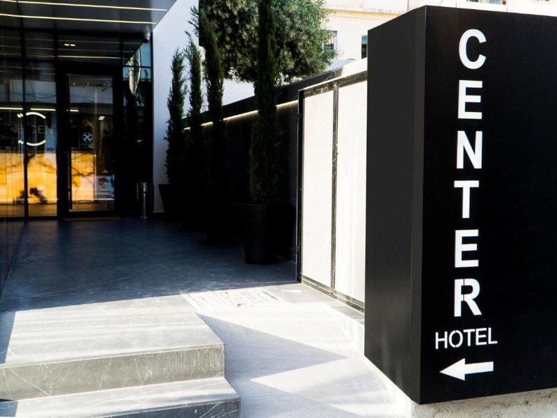 Center Hotel
