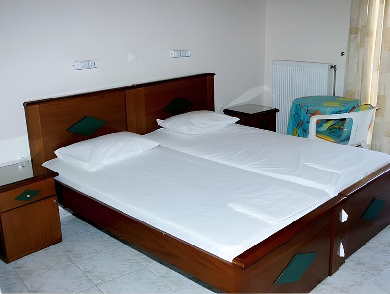 Hotel Rouchotas Studios