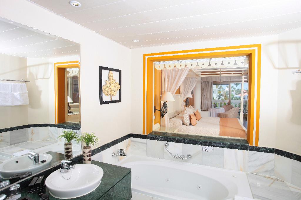 Bahia Principe Luxury Esmeralda All Inclusive - Newly Renovated