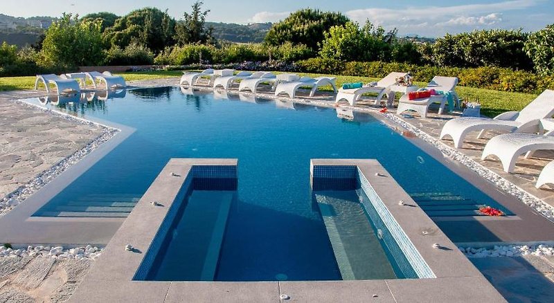 dal travel Artemis Villa