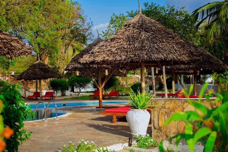 Antonio Beach Hotel And Spa
