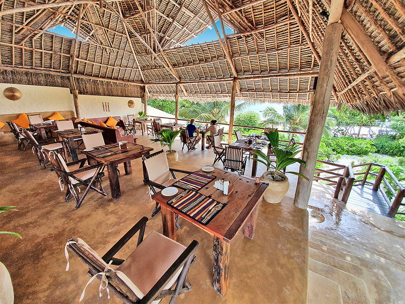Sunshine Bay Hotel