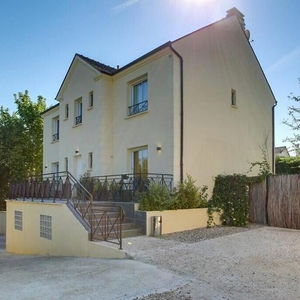 Hotel Lea De Paris cazare Noisy-le-Grand