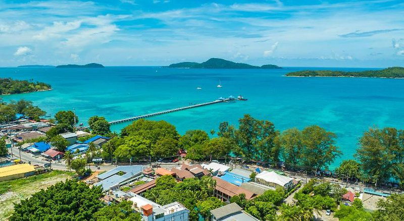 Hotel Meet Holiday Hotel