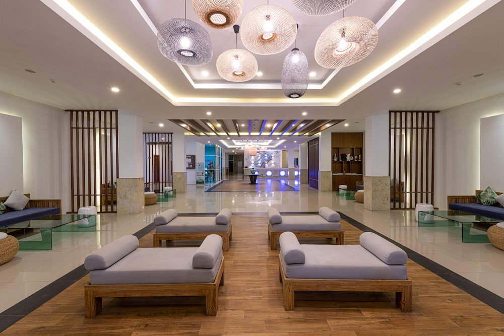 Blue Beach Grand Resort And Spa