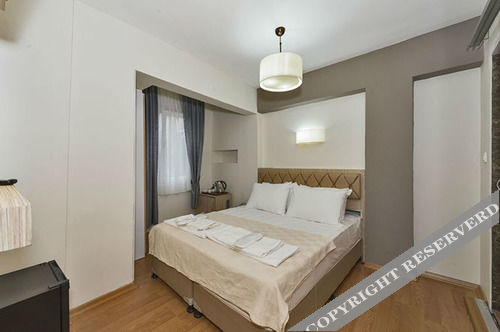 Metrolux Hotel
