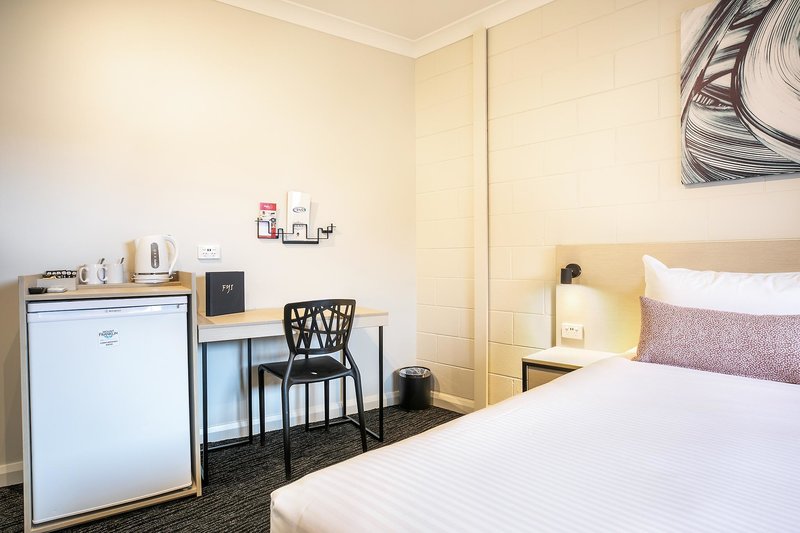 Hotel Nightcap At Hendon Hotel