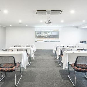 Hotel The Waverley International cazare Glen Waverley