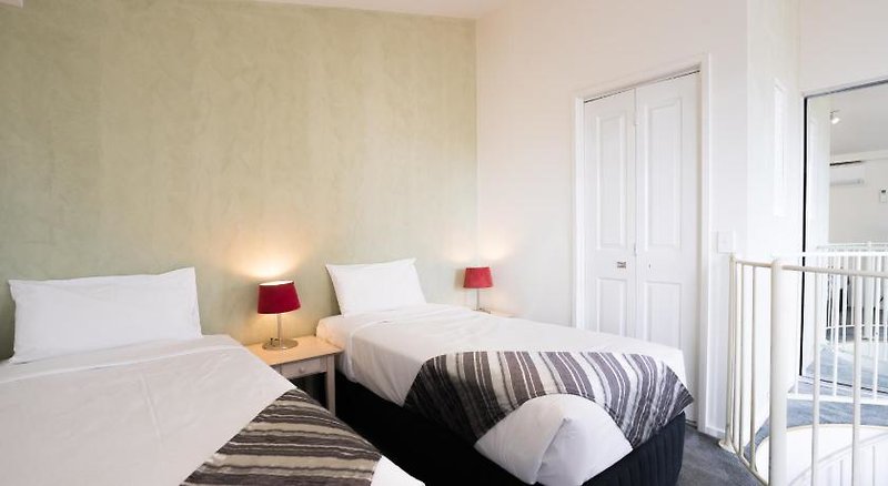 Hotel Arrow On Spencer