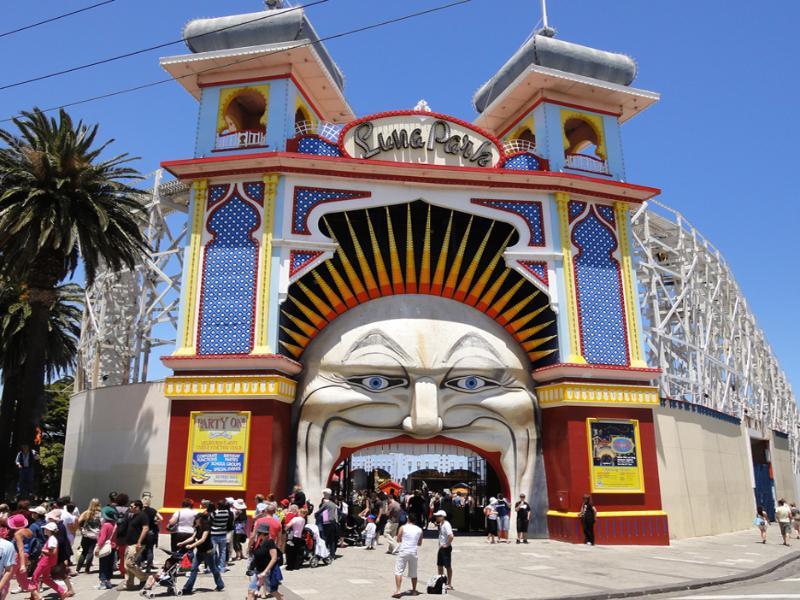 Hotel Lily Sands Inn