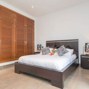 Hotel Casa Holganza cazare Maria de la Salut