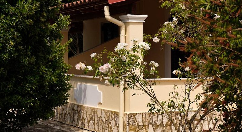 Erifili Apartments