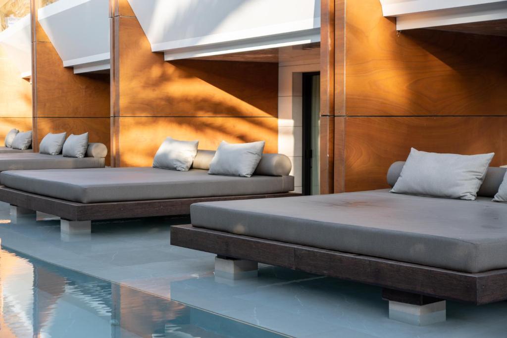 Tensuites