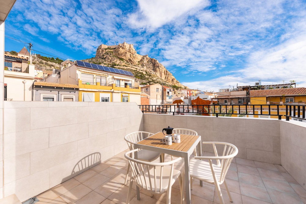 Apartamentos Quijano By Be Alicante