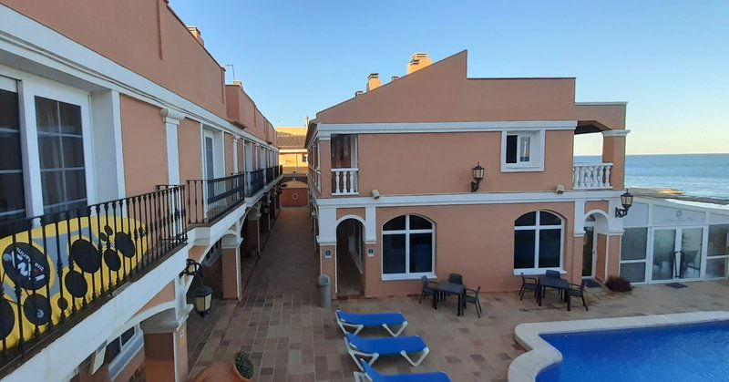 Hotel Lloyds Beach Club