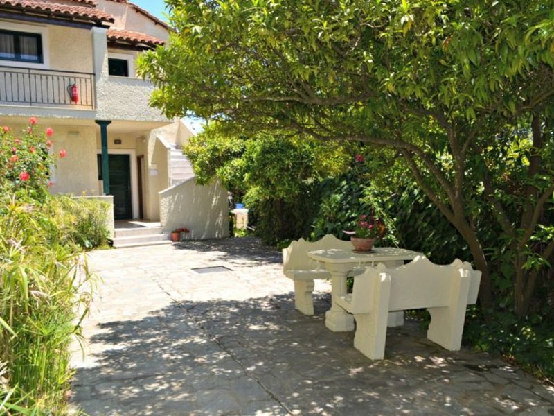 The Mayflower Studios & Apartments