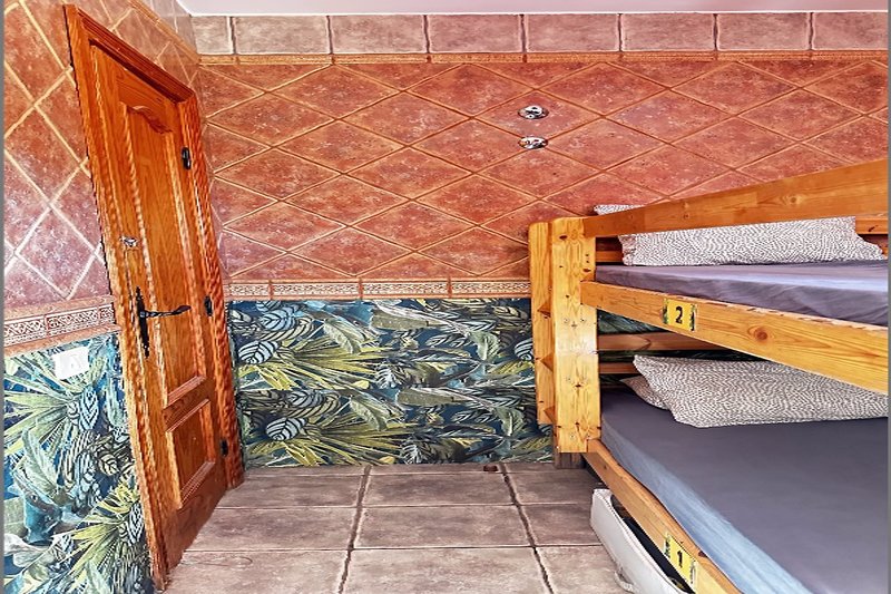 dal travel Los Amigos Hostel