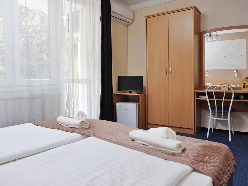 Hotel Rose City