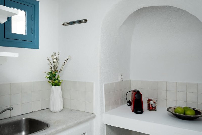Nano Oia Villa