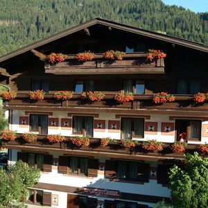 Hotel Hotel Pinzgauerhof By Skinetworks cazare Hinterglemm