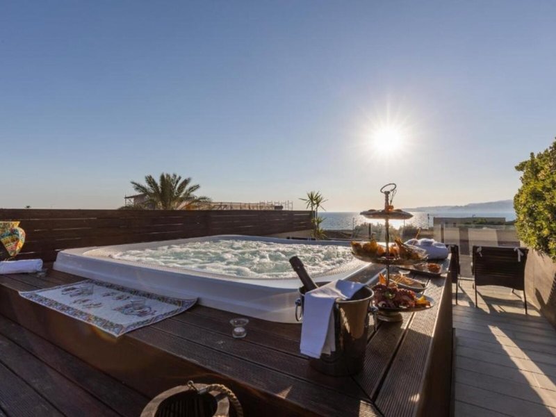 Giafra Rooms