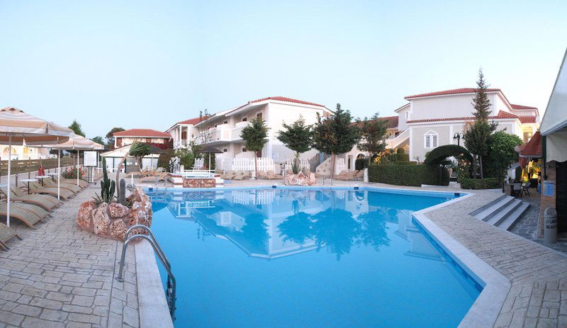 Hotel Louros Beach
