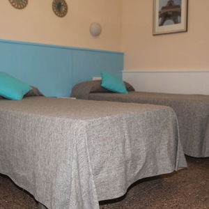 Sejur Hostal El Racó De Castelló vacanta Castello d'Empuries