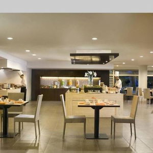 Hotel Santika Bandung cazare Bandung