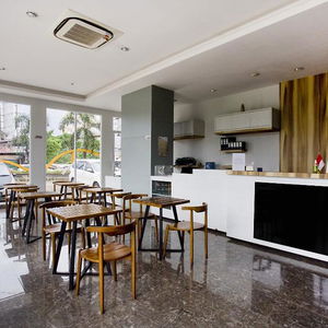 Hotel Collection O Bekasi Timur Near Gedung Juang Formerly Regia Tambun cazare Cikarang