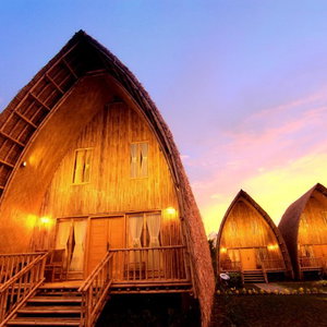 Hotel Villa Chavaminerva Bambu Cikole Lembang cazare Lembang