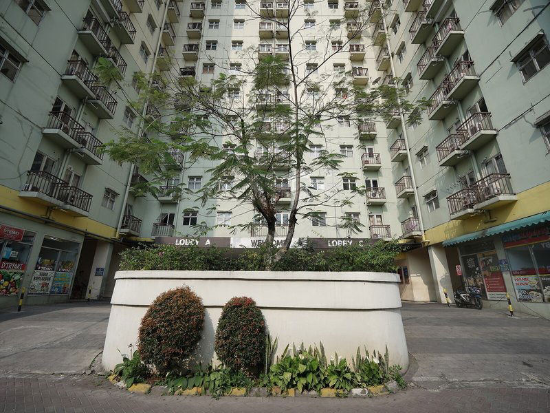 Hotel The Suites Metro Apartment By Ananda