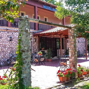 Sejur Pineas vacanta Kalampaka