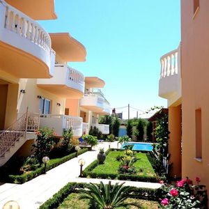 Hotel Golden Rose Suites cazare Kolympari