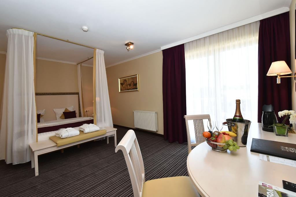 Hotel Van Der Valk Hotel Charleroi Airport