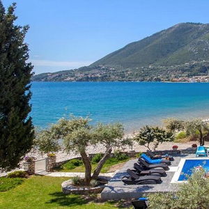 Hotel Agni Suites cazare Nikiana