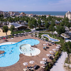 Hotel Club Del Sole Rimini Family Resort cazare Adria