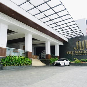 Hotel The Malioboro Hotel & Conference Center cazare Yogyakarta
