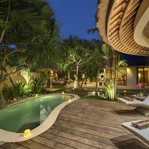 Hotel Villa Tirta Naga cazare Seminyak