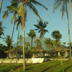 Hotel Kubu Indah Dive & Spa Resort cazare Kubu