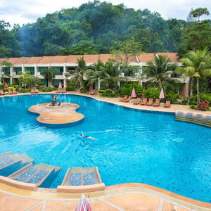 Hotel Lanta Resort cazare Saladan