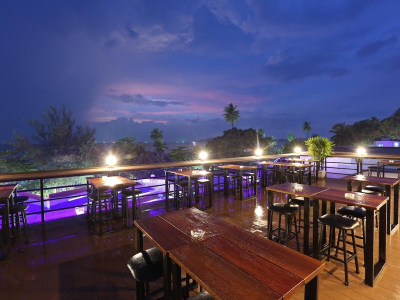 Balcony Party Hostel
