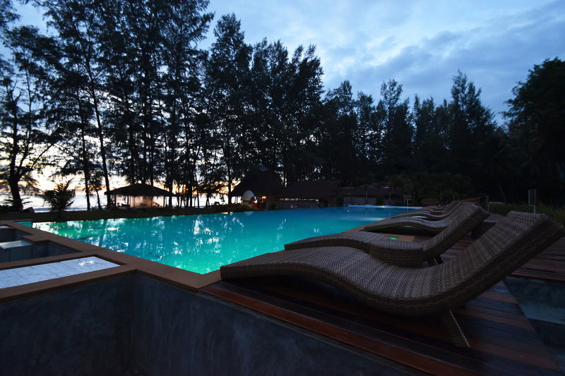 Long Beach Chalet